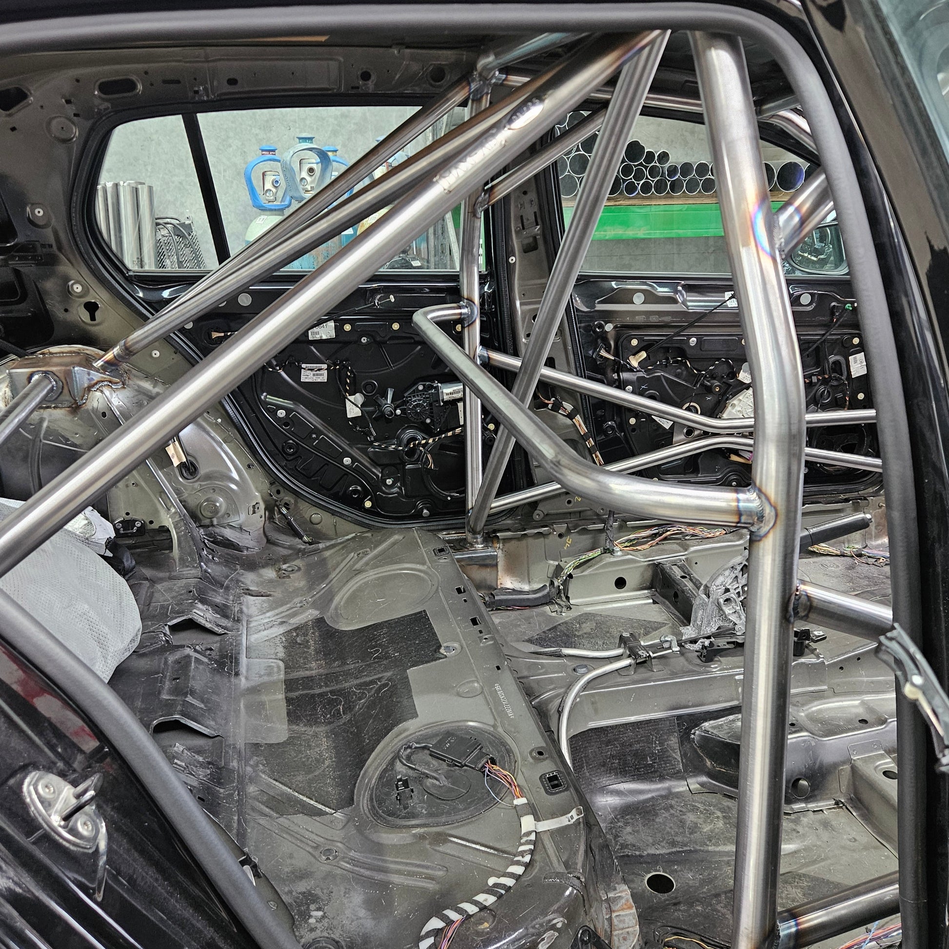VW Roll cage, main hoop, rear stays with curved harness bar, laterals